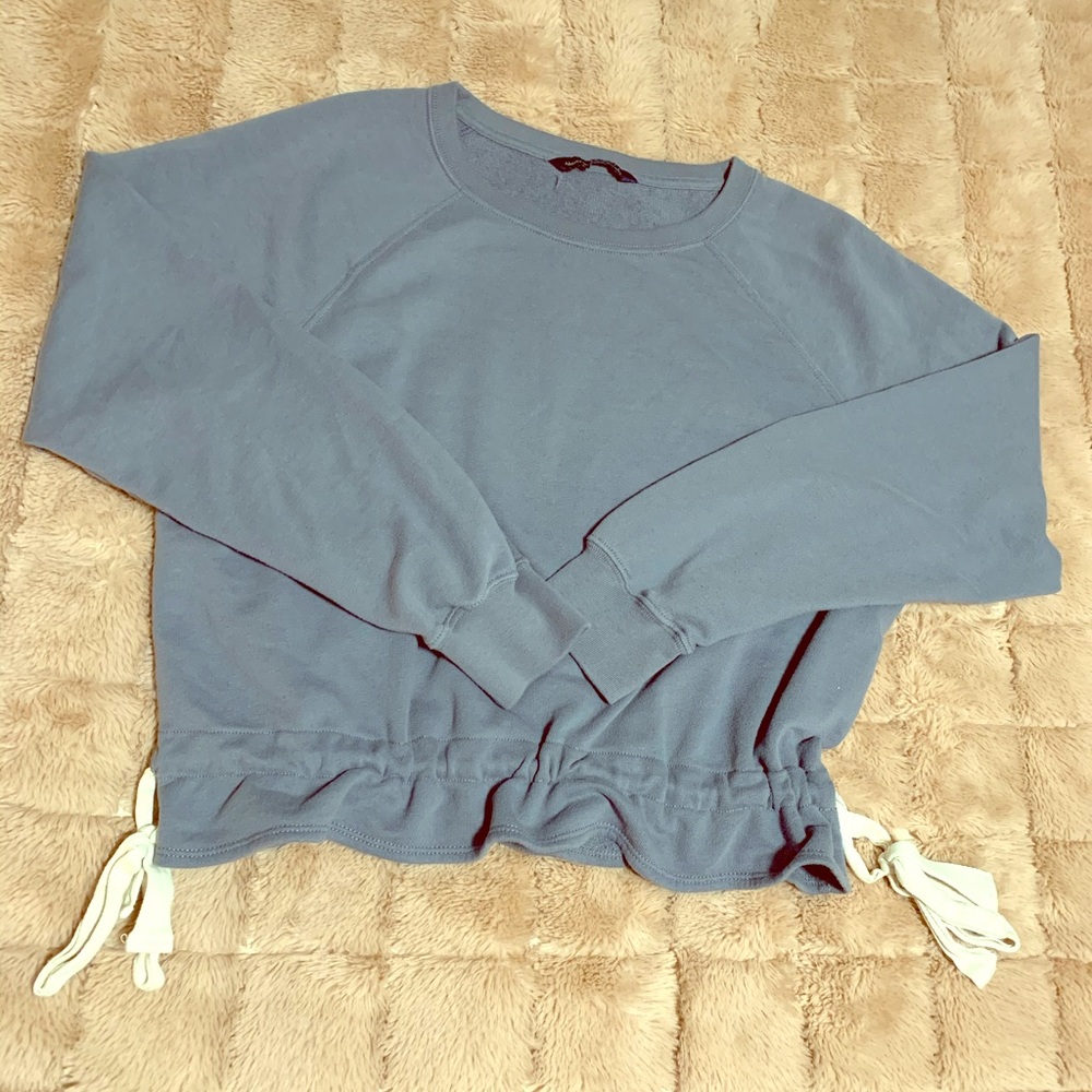ABERCROMBIE AND FITCH drawstring sweatshirt